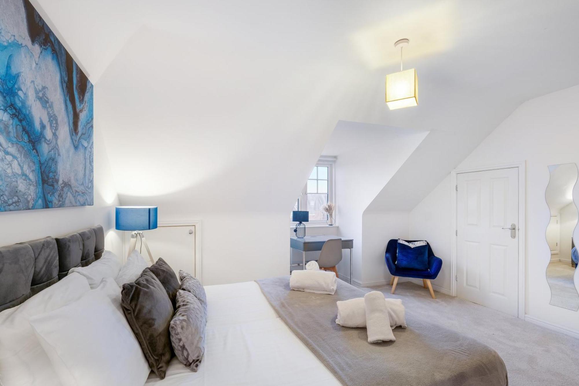 Modern Comfort 4 Bedroom, 3 Bath House In Larchfield Maidenhead Bagian luar foto