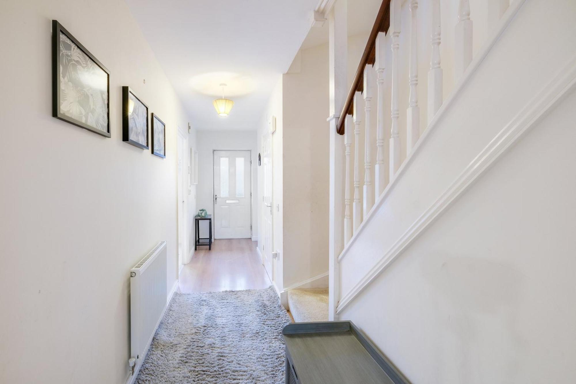 Modern Comfort 4 Bedroom, 3 Bath House In Larchfield Maidenhead Bagian luar foto